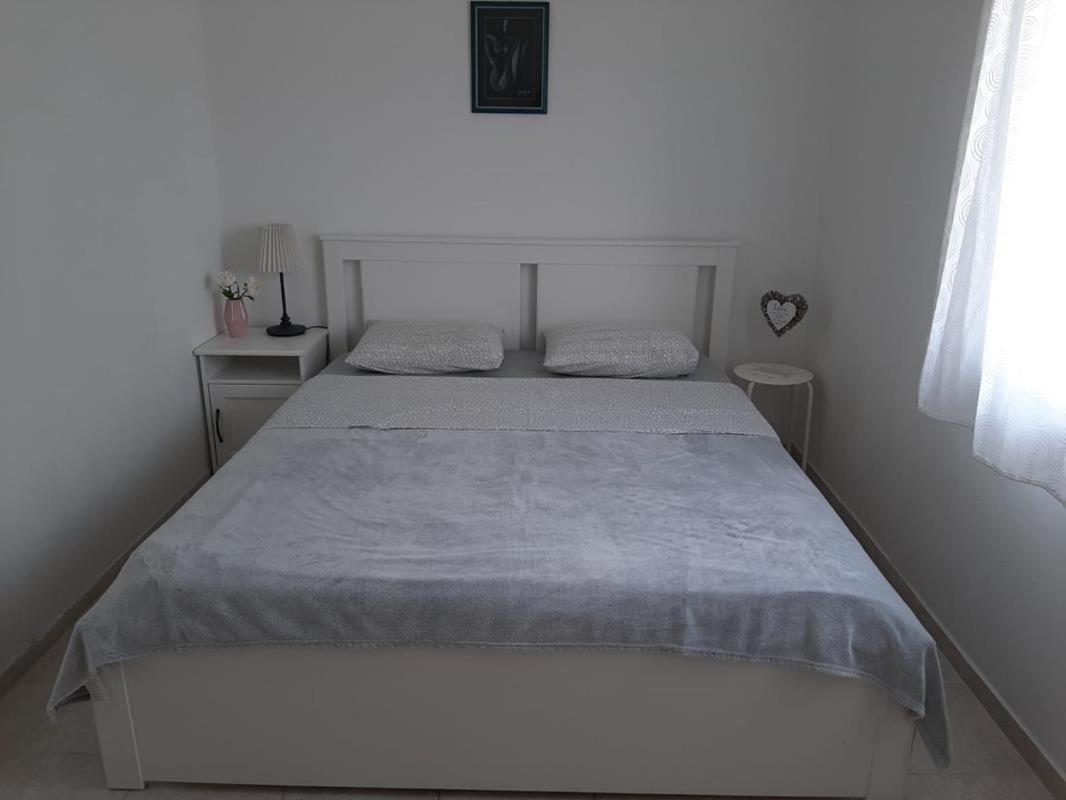 Pinezici Apartman Niccole Exteriör bild