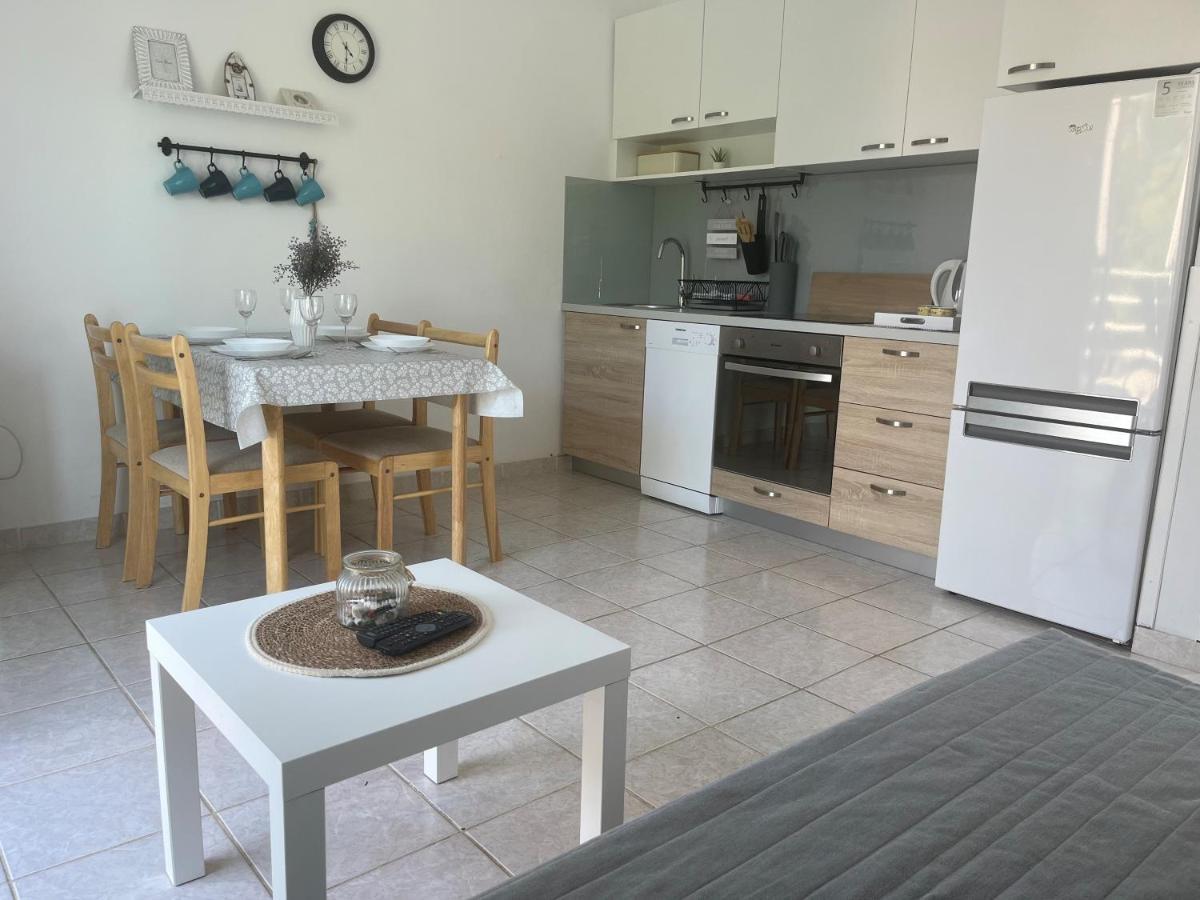 Pinezici Apartman Niccole Exteriör bild
