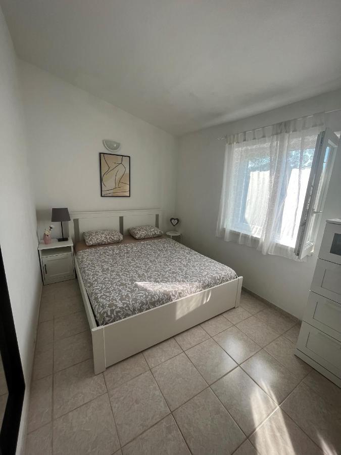 Pinezici Apartman Niccole Exteriör bild