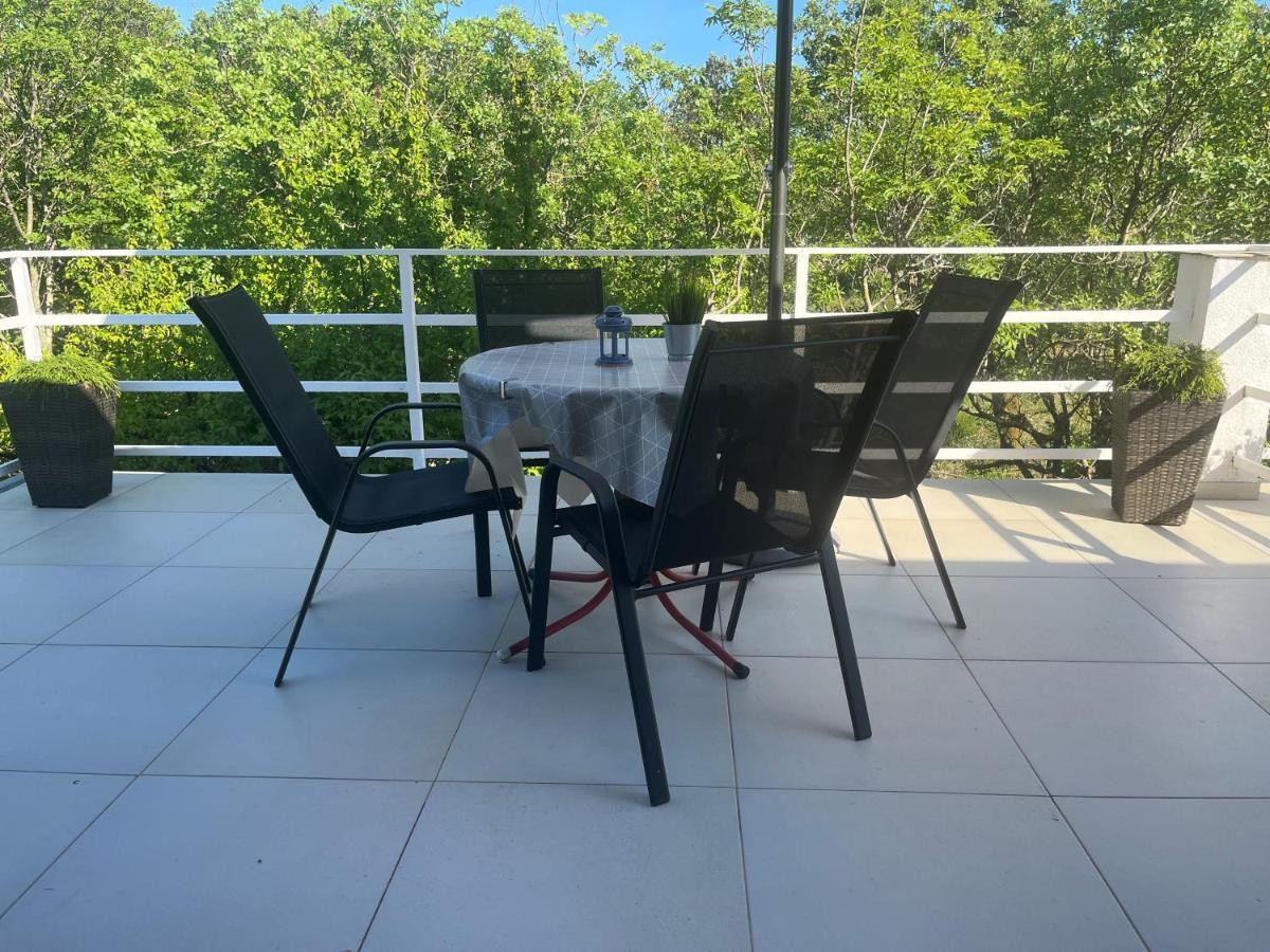 Pinezici Apartman Niccole Exteriör bild