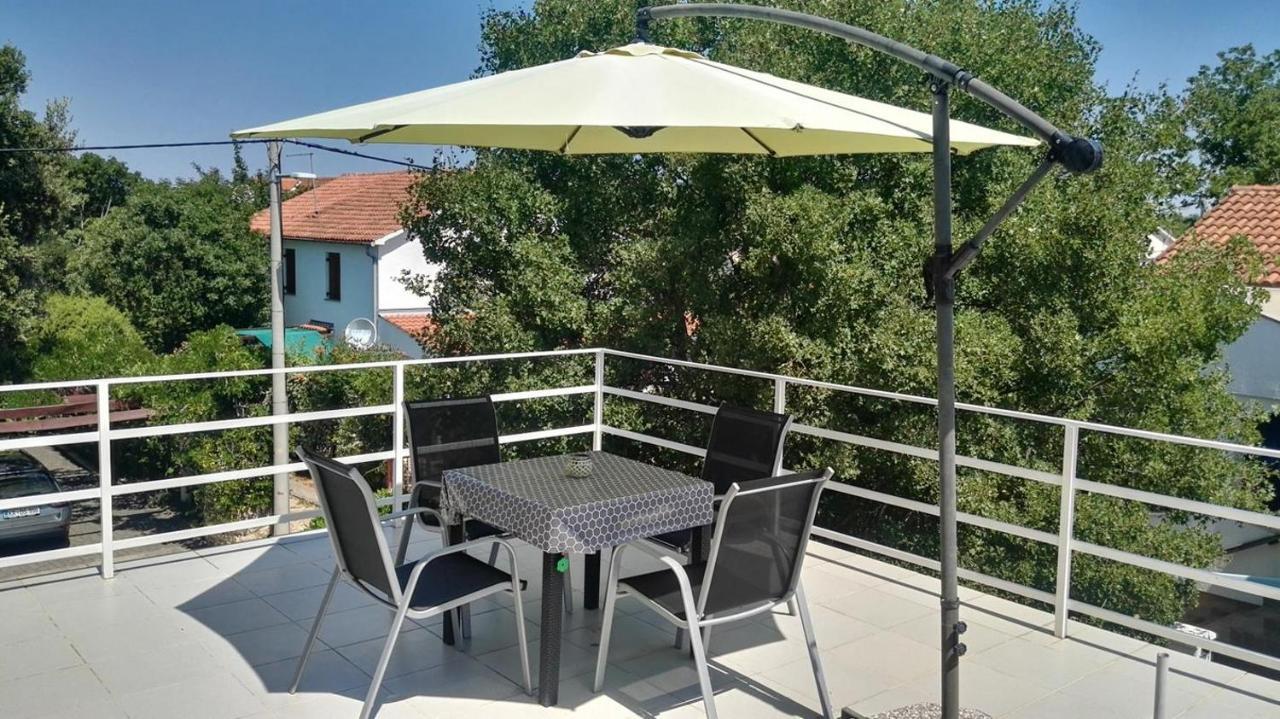 Pinezici Apartman Niccole Exteriör bild